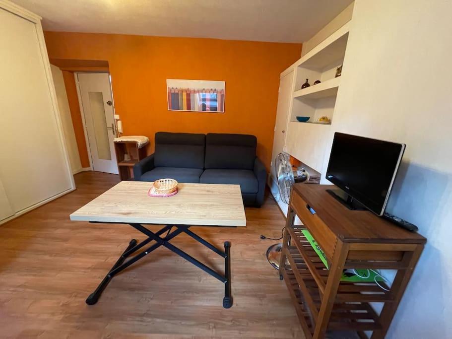 Appartement Studio N5 - Bagneres De Bigorre Extérieur photo
